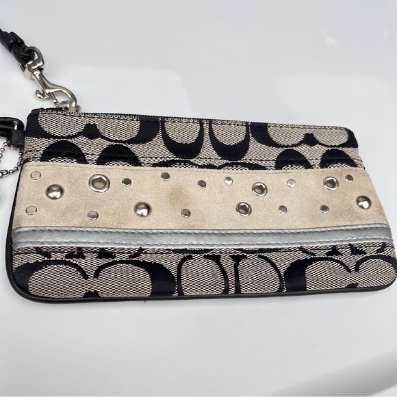 Large Coach Wristlet Signature Black/Gray with Studs - Picture 3 of 12